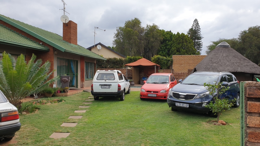 4 Bedroom Property for Sale in Montana Gauteng