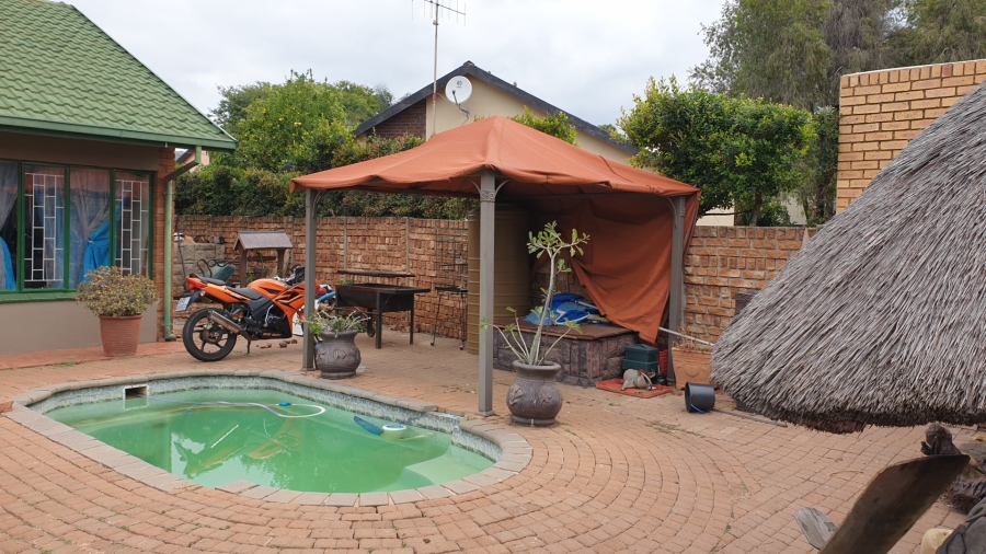 4 Bedroom Property for Sale in Montana Gauteng