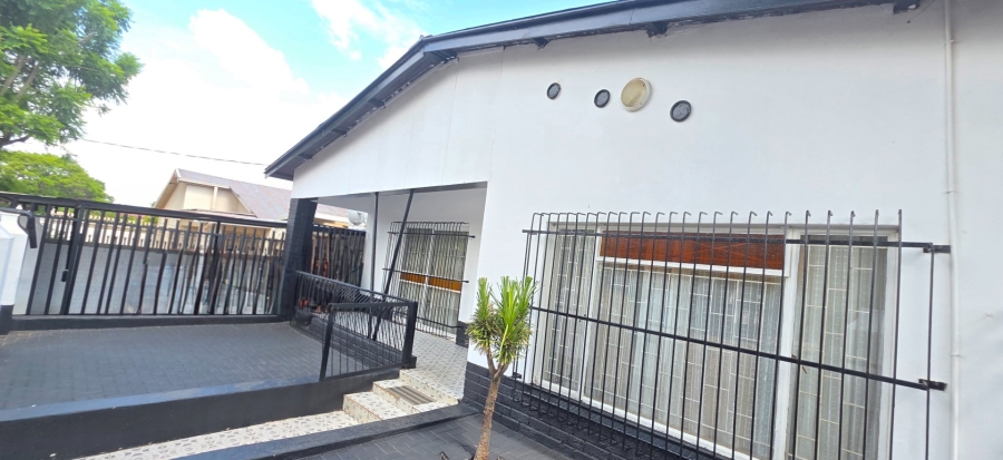 3 Bedroom Property for Sale in Laudium Gauteng