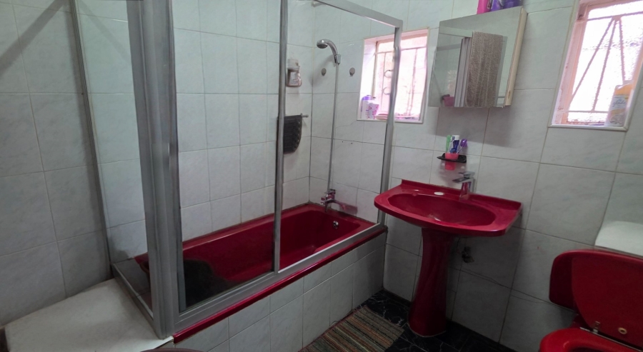 3 Bedroom Property for Sale in Laudium Gauteng