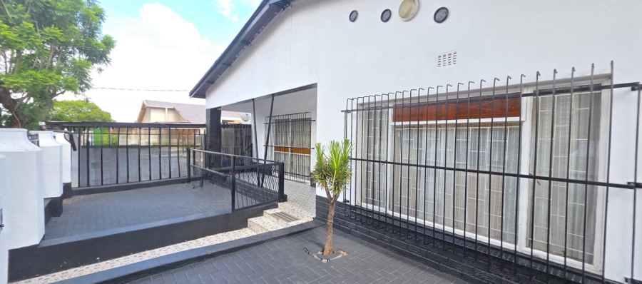 3 Bedroom Property for Sale in Laudium Gauteng