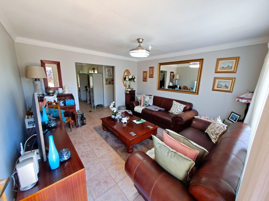 2 Bedroom Property for Sale in Pierre Van Ryneveld Gauteng