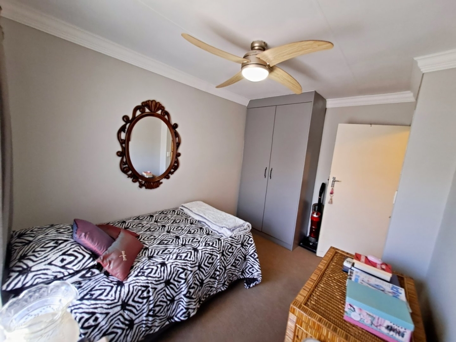 2 Bedroom Property for Sale in Pierre Van Ryneveld Gauteng