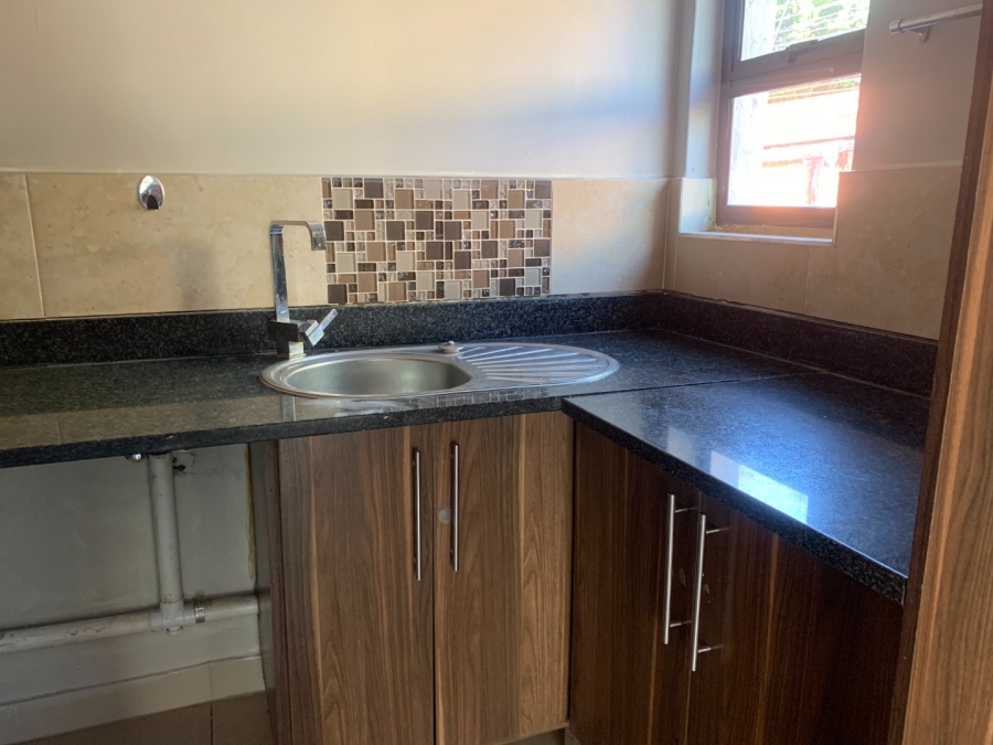 To Let 4 Bedroom Property for Rent in Monavoni Gauteng