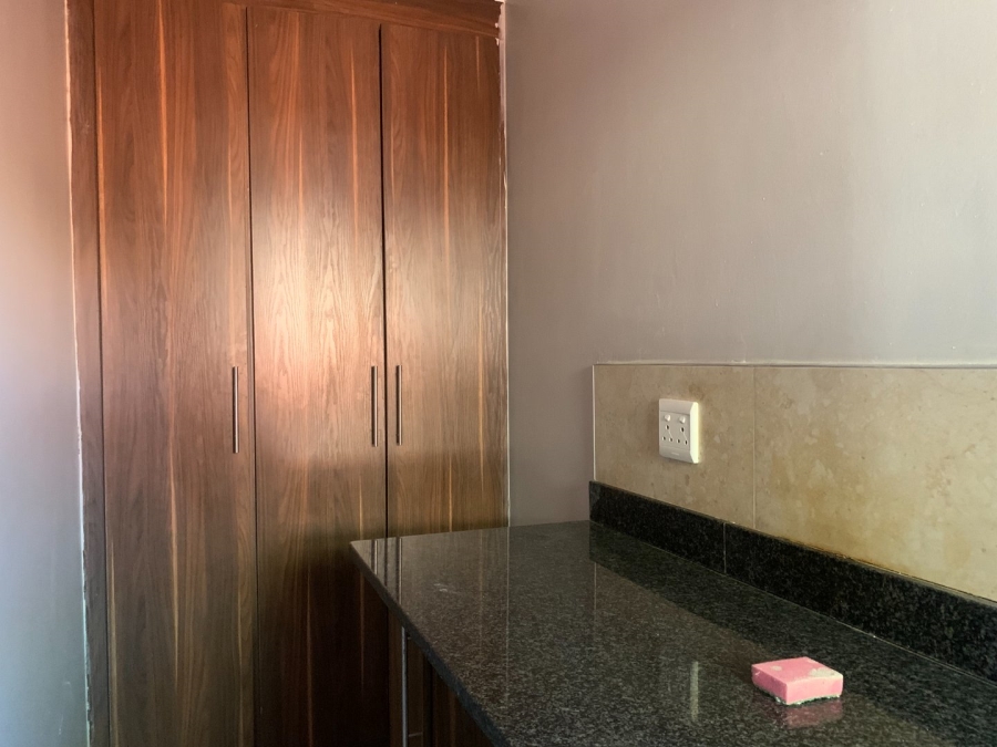 To Let 4 Bedroom Property for Rent in Monavoni Gauteng