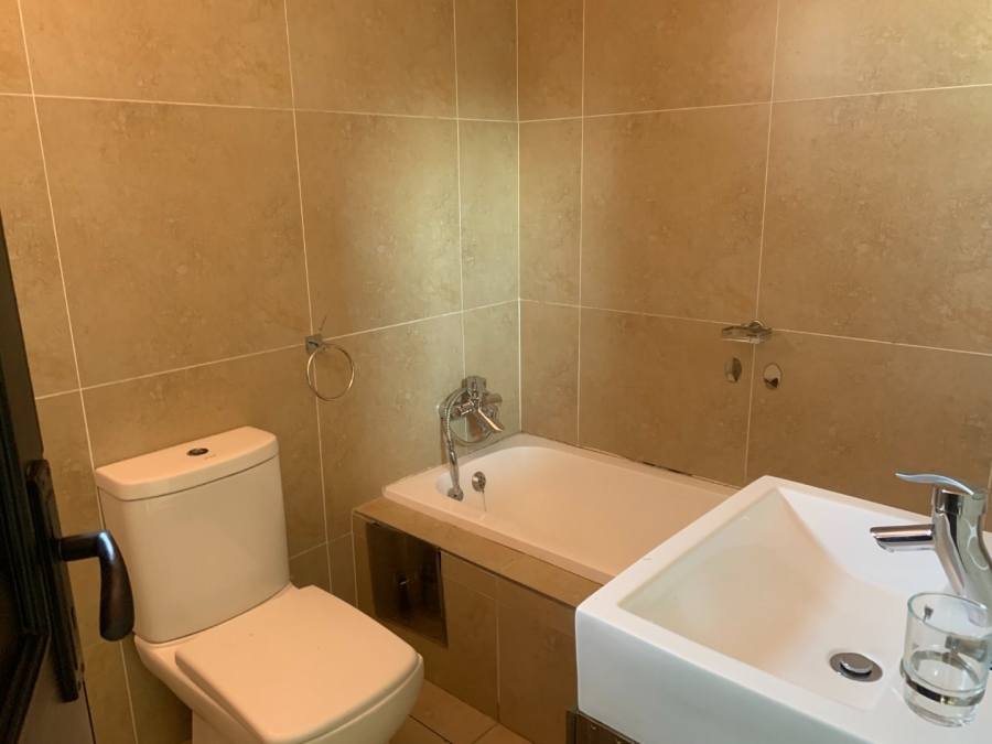 To Let 4 Bedroom Property for Rent in Monavoni Gauteng