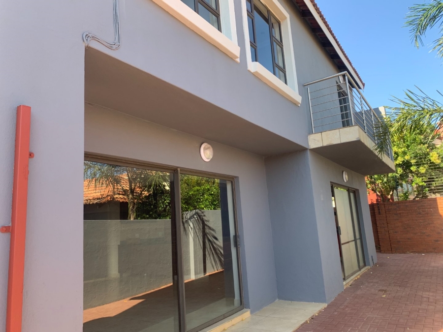 To Let 4 Bedroom Property for Rent in Monavoni Gauteng