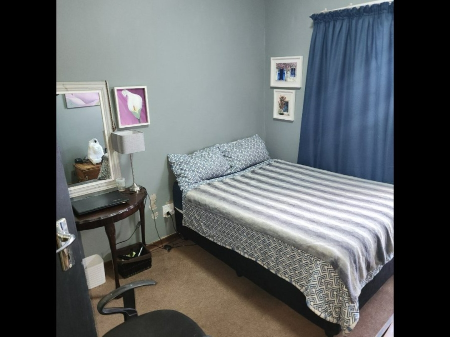 2 Bedroom Property for Sale in Eldoraigne Gauteng