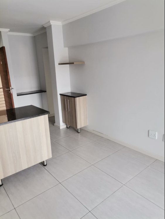 1 Bedroom Property for Sale in Sebenza Gauteng