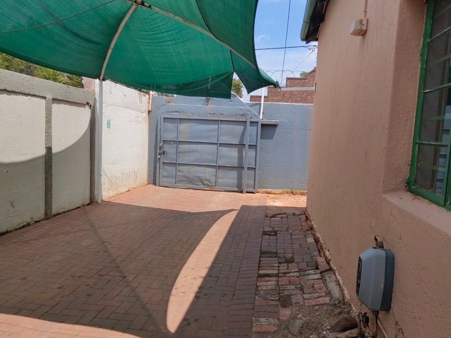 12 Bedroom Property for Sale in Westdene Gauteng