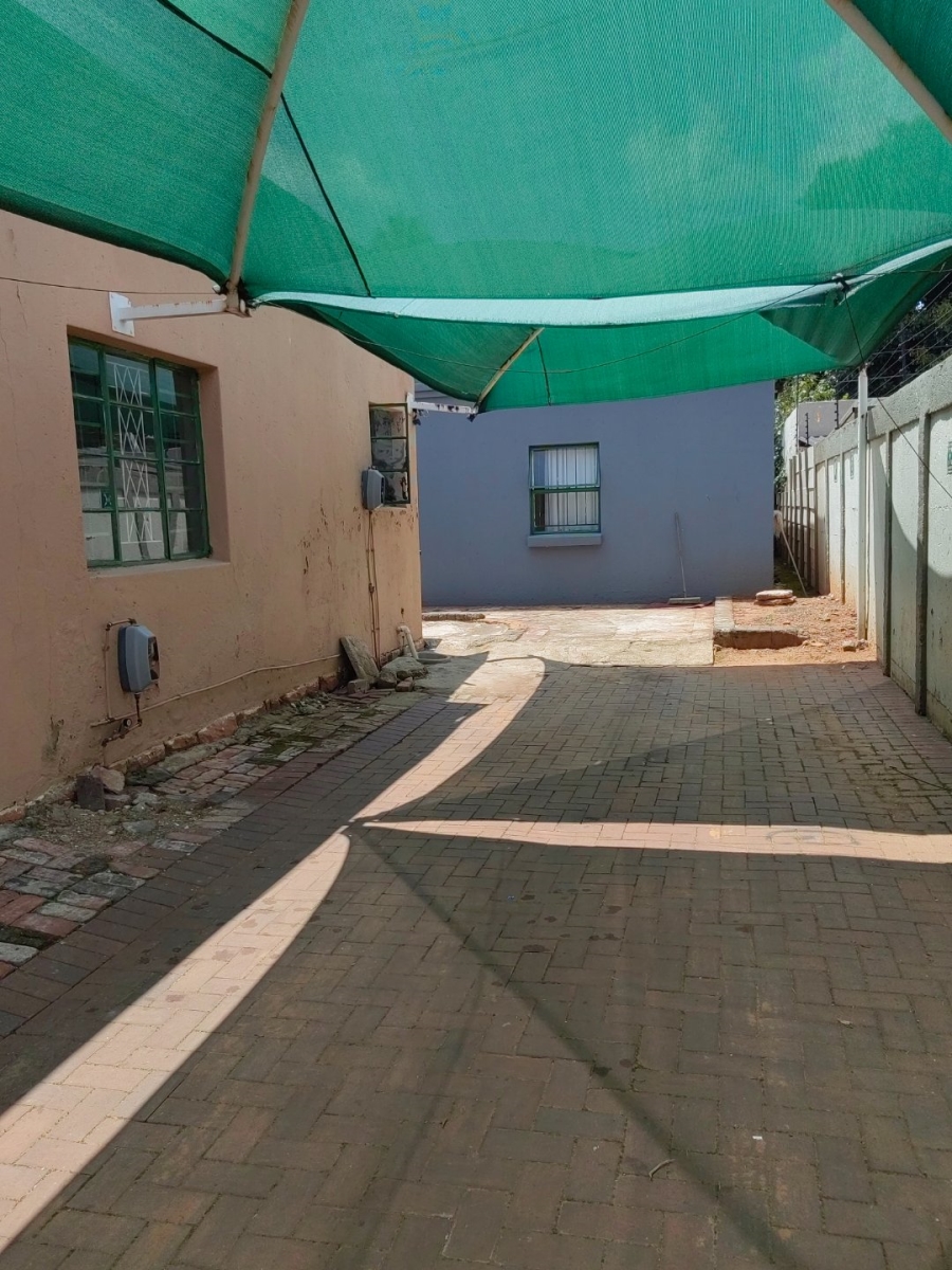 12 Bedroom Property for Sale in Westdene Gauteng