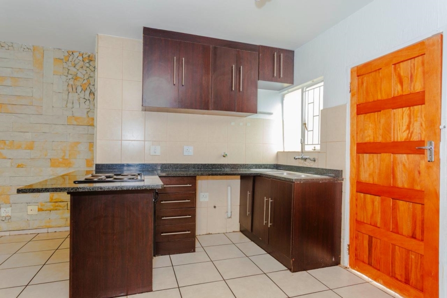 2 Bedroom Property for Sale in Halfway Gardens Gauteng