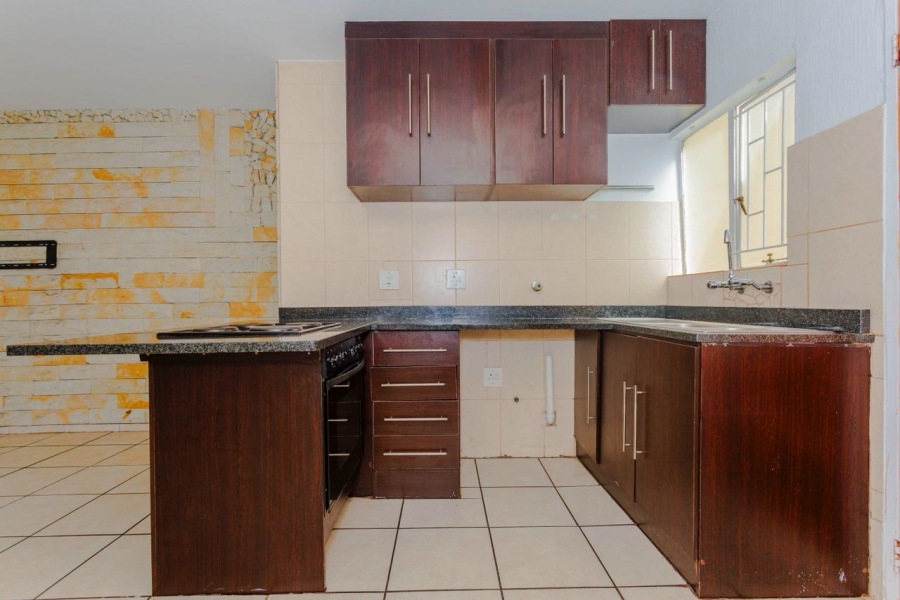 2 Bedroom Property for Sale in Halfway Gardens Gauteng