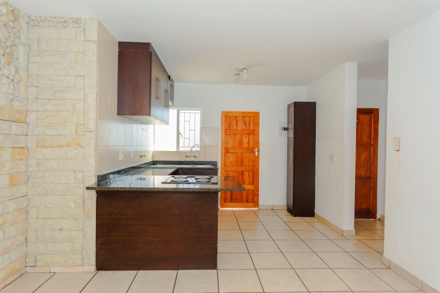 2 Bedroom Property for Sale in Halfway Gardens Gauteng