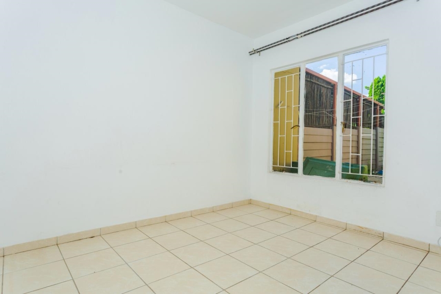 2 Bedroom Property for Sale in Halfway Gardens Gauteng