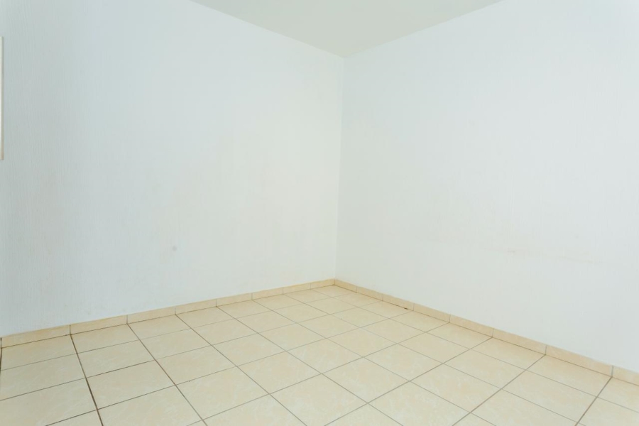 2 Bedroom Property for Sale in Halfway Gardens Gauteng