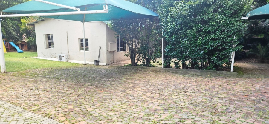 1 Bedroom Property for Sale in Fontainebleau Gauteng