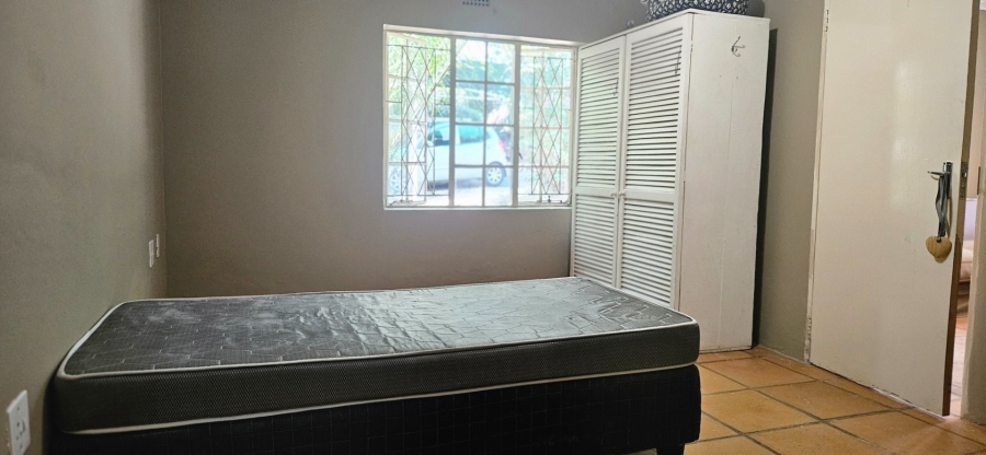 1 Bedroom Property for Sale in Fontainebleau Gauteng