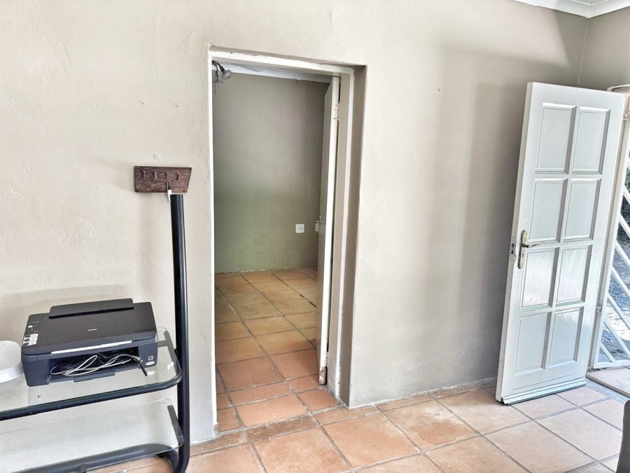 To Let 1 Bedroom Property for Rent in Moret Gauteng