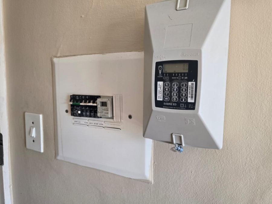 1 Bedroom Property for Sale in Ravenswood Gauteng