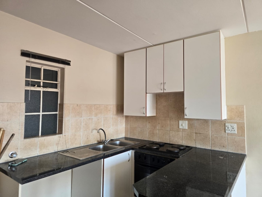1 Bedroom Property for Sale in Ravenswood Gauteng
