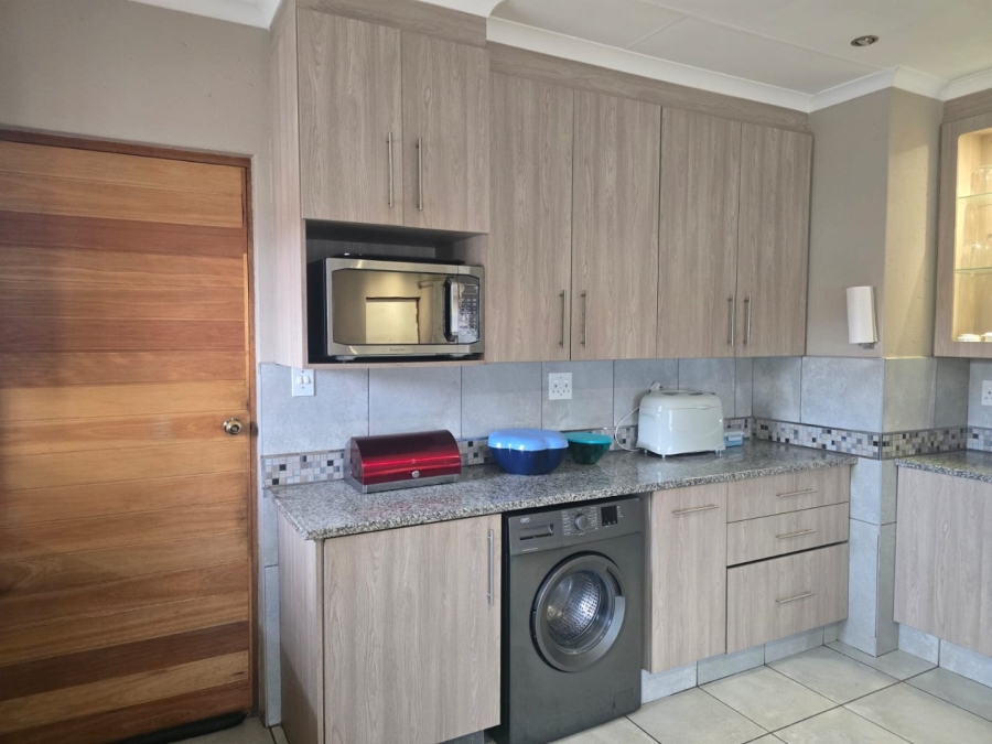 3 Bedroom Property for Sale in Comet Gauteng