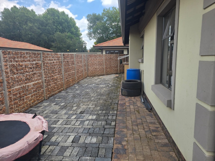 3 Bedroom Property for Sale in Comet Gauteng