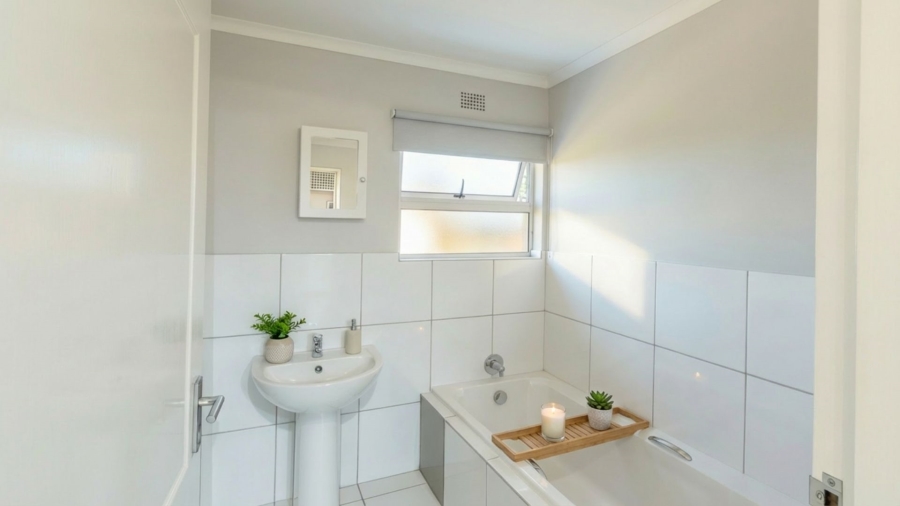 2 Bedroom Property for Sale in Sharon Park Gauteng