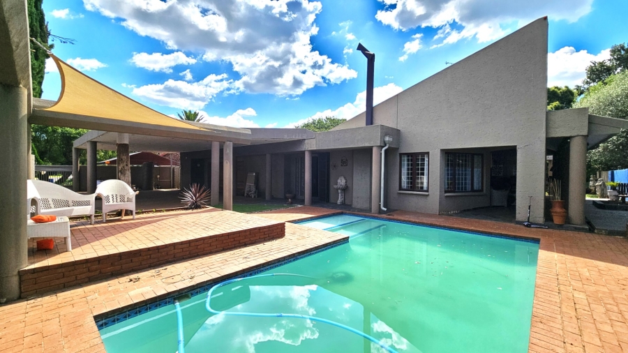 3 Bedroom Property for Sale in Risiville Gauteng