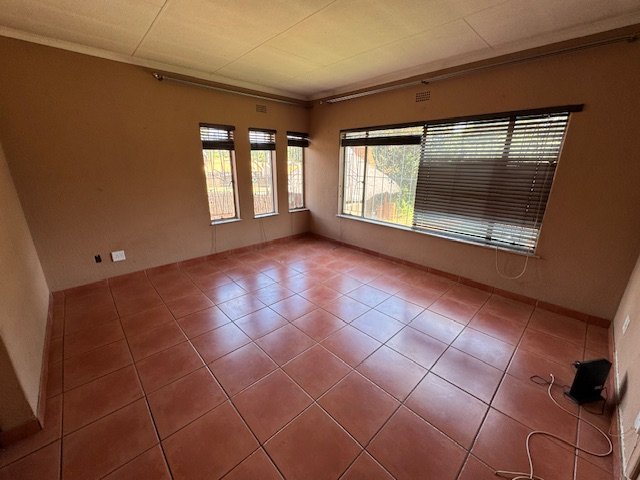 4 Bedroom Property for Sale in Glen Marais Gauteng