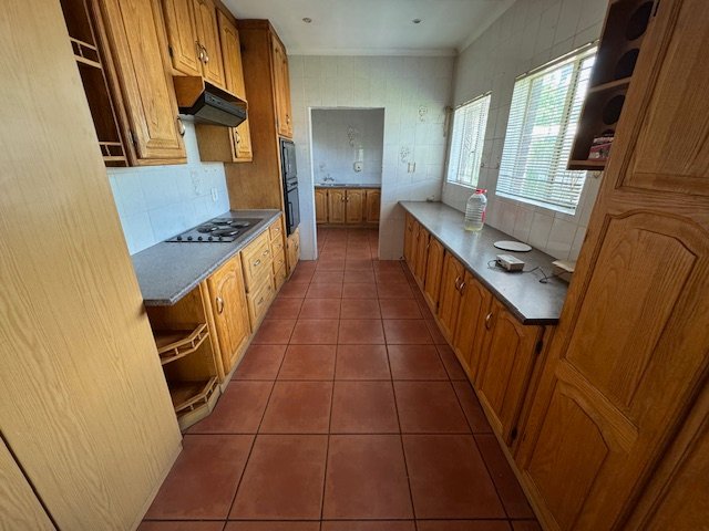 4 Bedroom Property for Sale in Glen Marais Gauteng