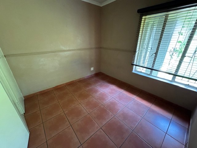 4 Bedroom Property for Sale in Glen Marais Gauteng