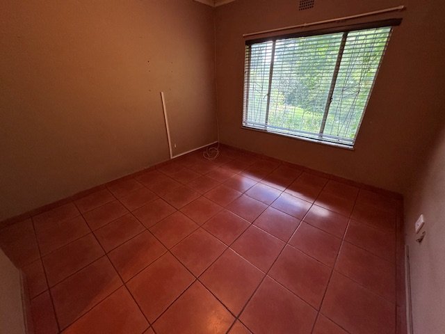 4 Bedroom Property for Sale in Glen Marais Gauteng