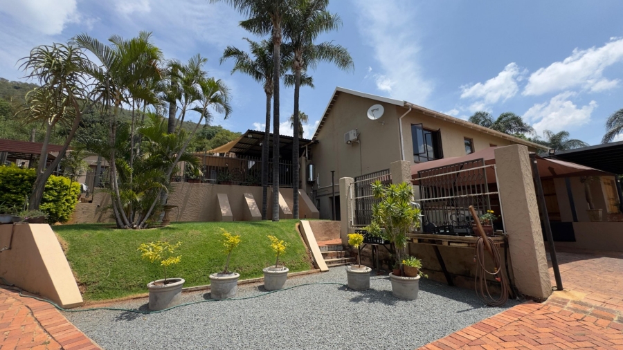 8 Bedroom Property for Sale in Pretoria North Gauteng