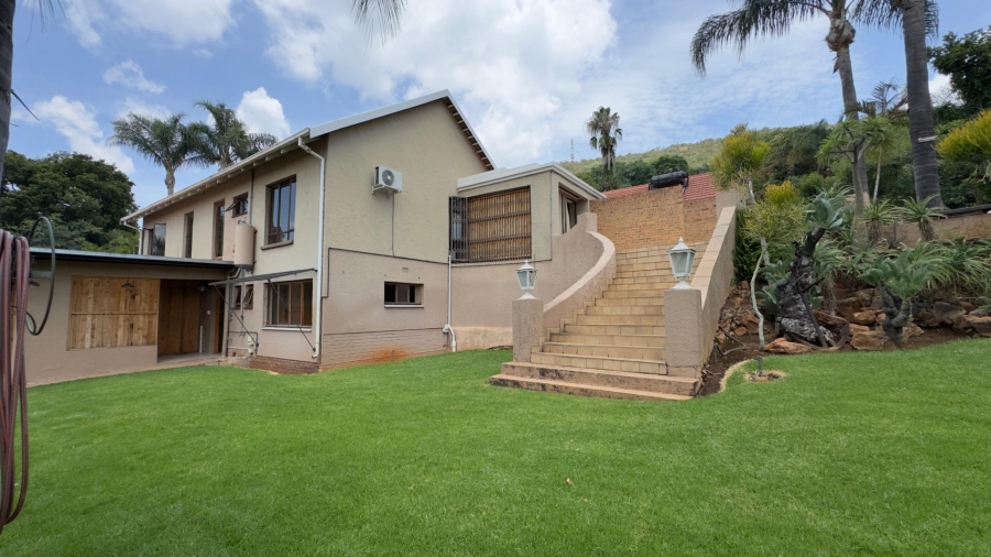 8 Bedroom Property for Sale in Pretoria North Gauteng