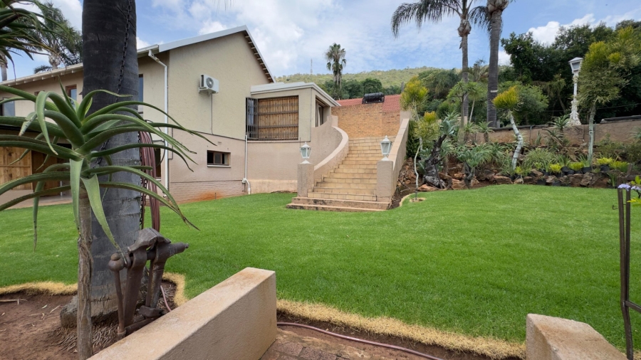 8 Bedroom Property for Sale in Pretoria North Gauteng