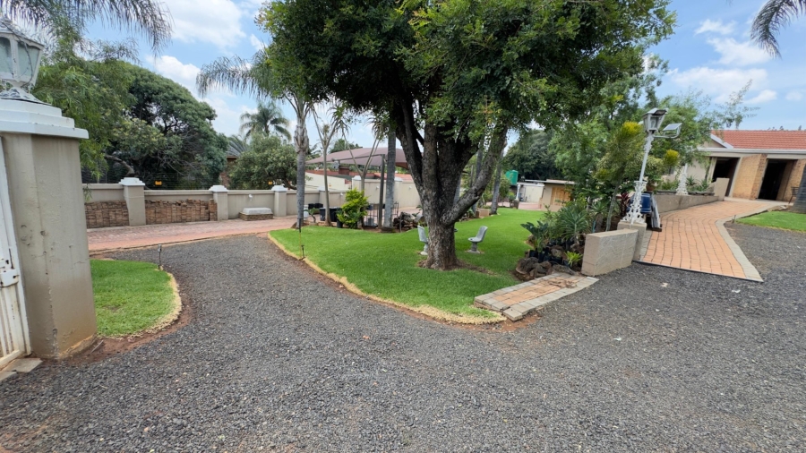 8 Bedroom Property for Sale in Pretoria North Gauteng
