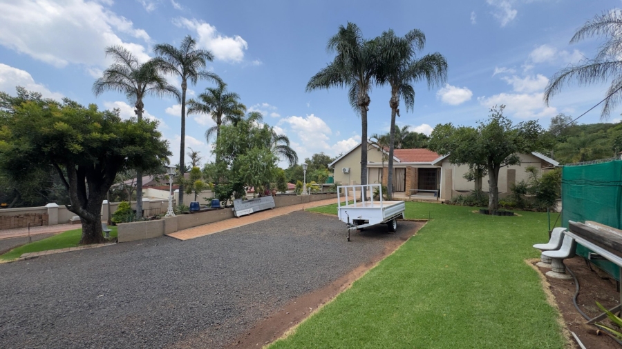8 Bedroom Property for Sale in Pretoria North Gauteng
