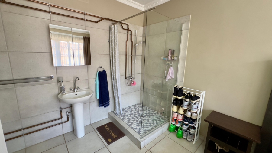 8 Bedroom Property for Sale in Pretoria North Gauteng