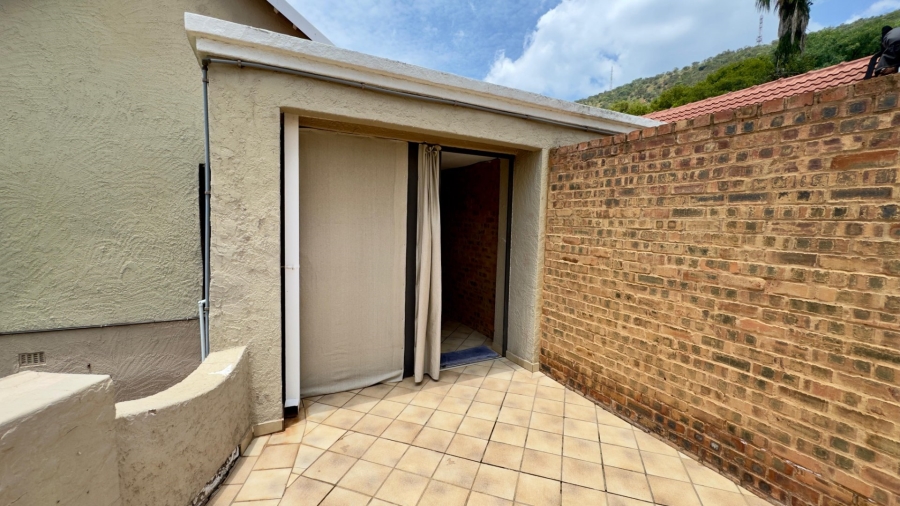 8 Bedroom Property for Sale in Pretoria North Gauteng