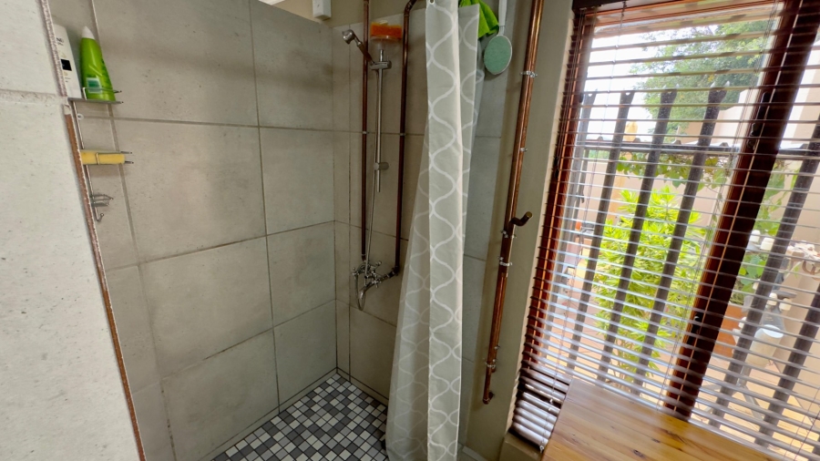 8 Bedroom Property for Sale in Pretoria North Gauteng