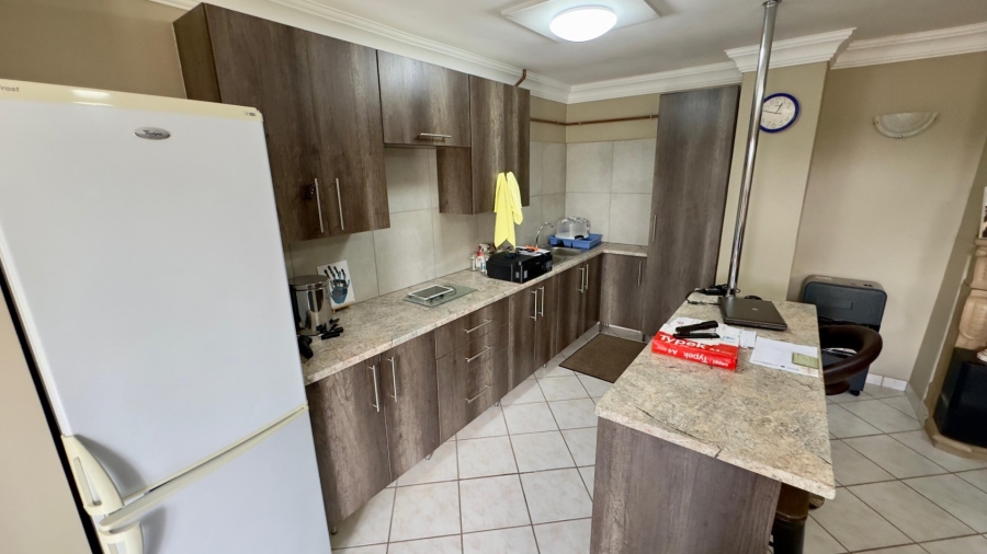 8 Bedroom Property for Sale in Pretoria North Gauteng