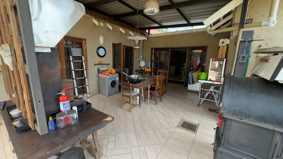 8 Bedroom Property for Sale in Pretoria North Gauteng