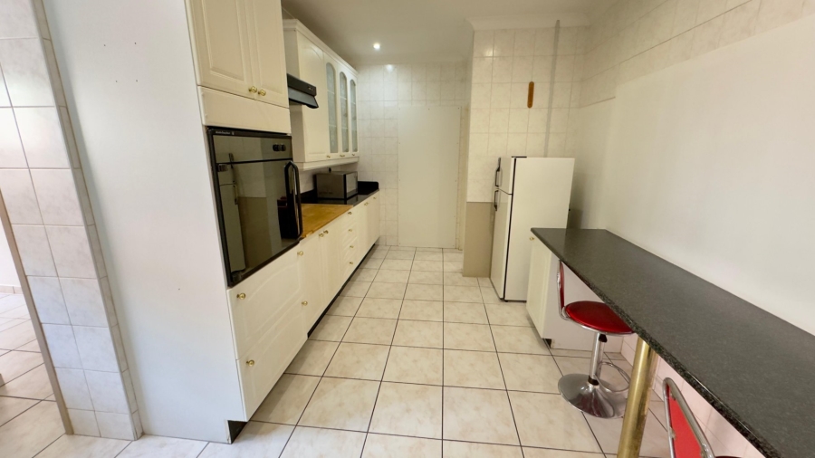 8 Bedroom Property for Sale in Pretoria North Gauteng