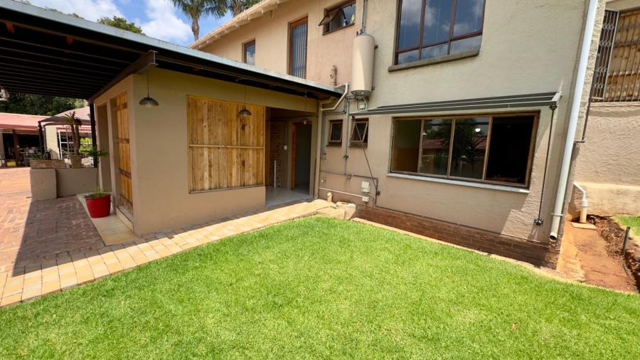 8 Bedroom Property for Sale in Pretoria North Gauteng