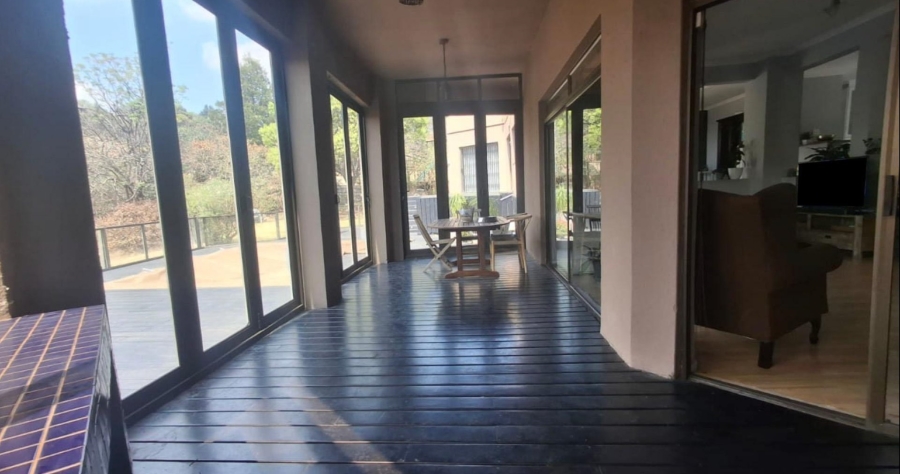 4 Bedroom Property for Sale in Kloofendal Gauteng
