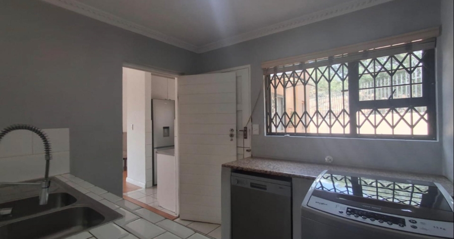 4 Bedroom Property for Sale in Kloofendal Gauteng