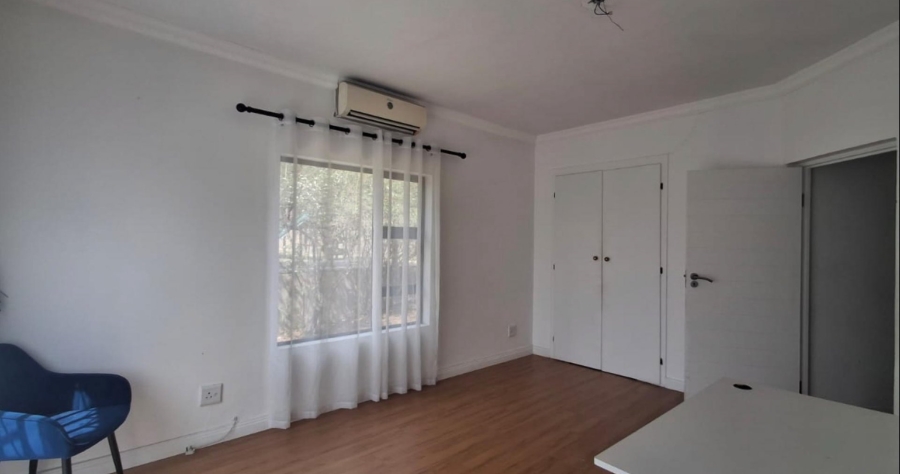 4 Bedroom Property for Sale in Kloofendal Gauteng