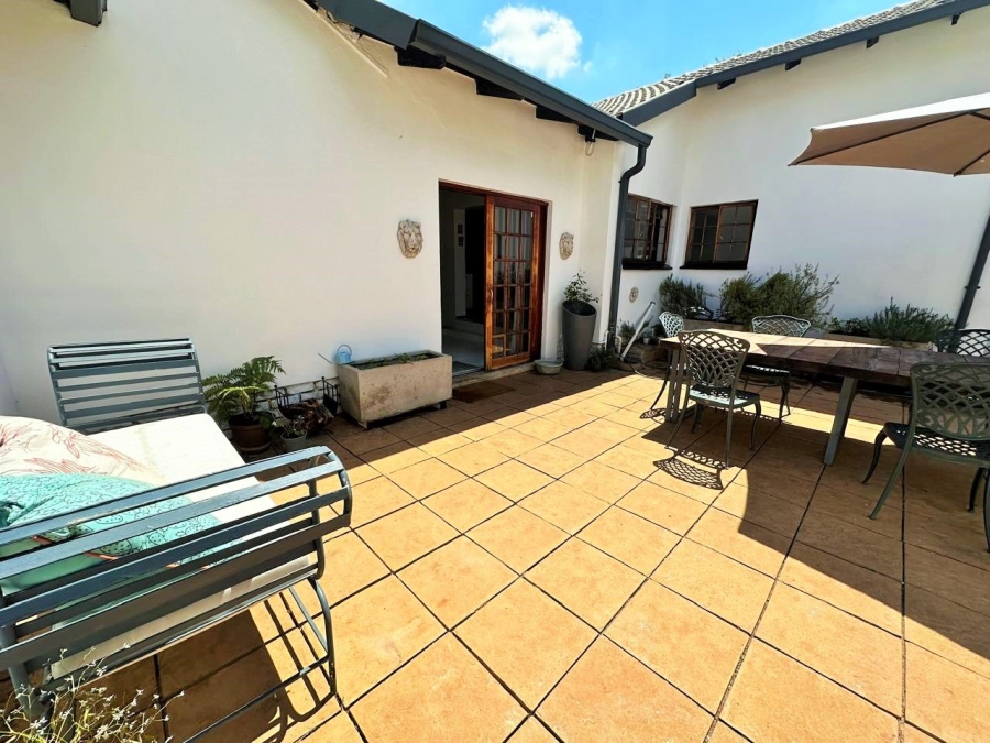 3 Bedroom Property for Sale in Eldoraigne Gauteng