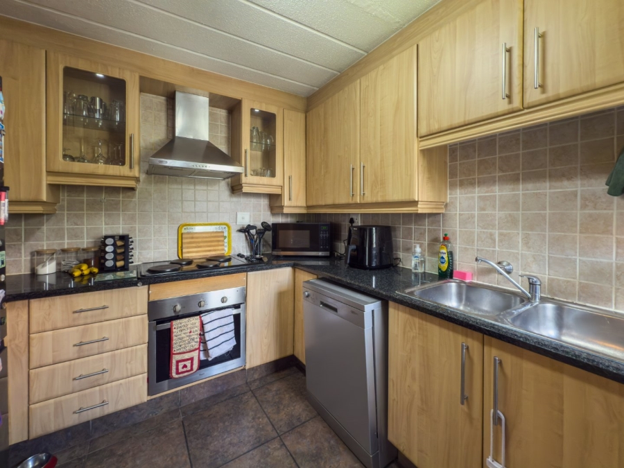 3 Bedroom Property for Sale in Eden Glen Gauteng